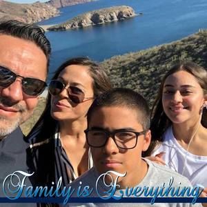 Meet your Posher, Dulce